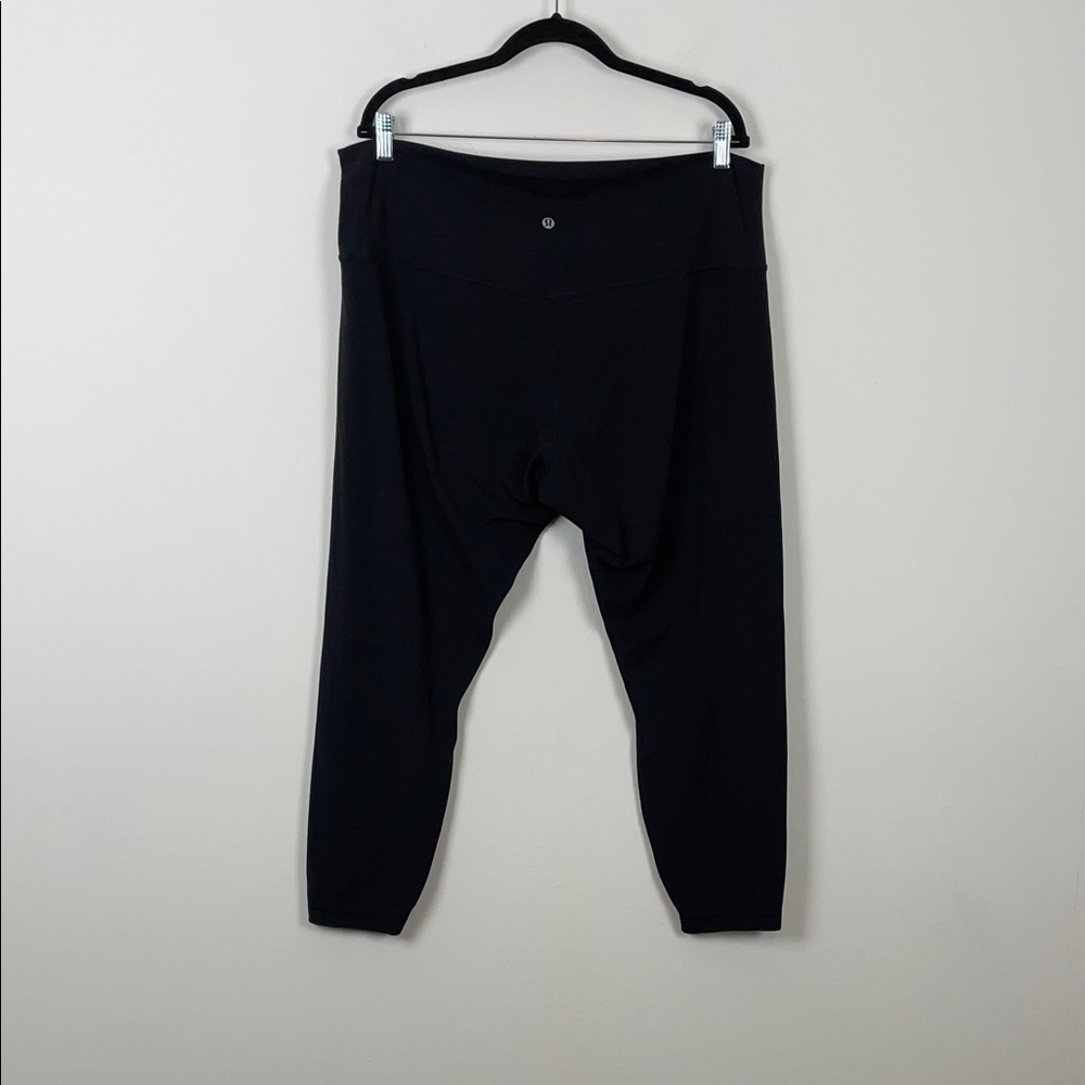 Lululemon Pilates Athleisure Women's 18 Stretch Active Yoga Black Legging Pants - Picture 4 of 8